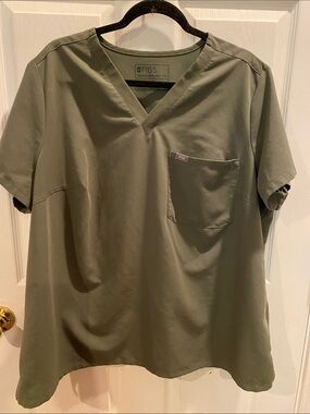 Figs Olive Green V-Neck Short Sleeve Scrub Top 3XL